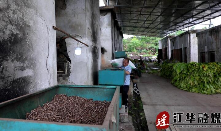 “绿色烘烤”助力烟农提质增收 “绿色烘烤”助力烟农提质增收
